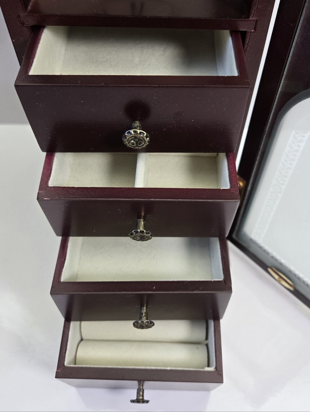 Vintage 1996 Avon Timekeeper Grandfather Clock Jewelry Box Cabinet Armoire Works - Picture 10 of 10